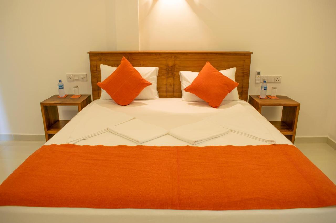 Lavinia Escapes Hotell Dehiwala-Mount Lavinia Eksteriør bilde