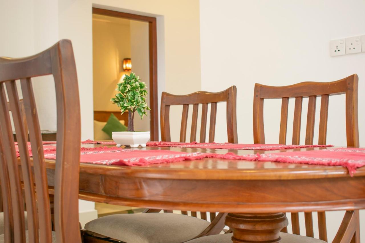 Lavinia Escapes Hotell Dehiwala-Mount Lavinia Eksteriør bilde