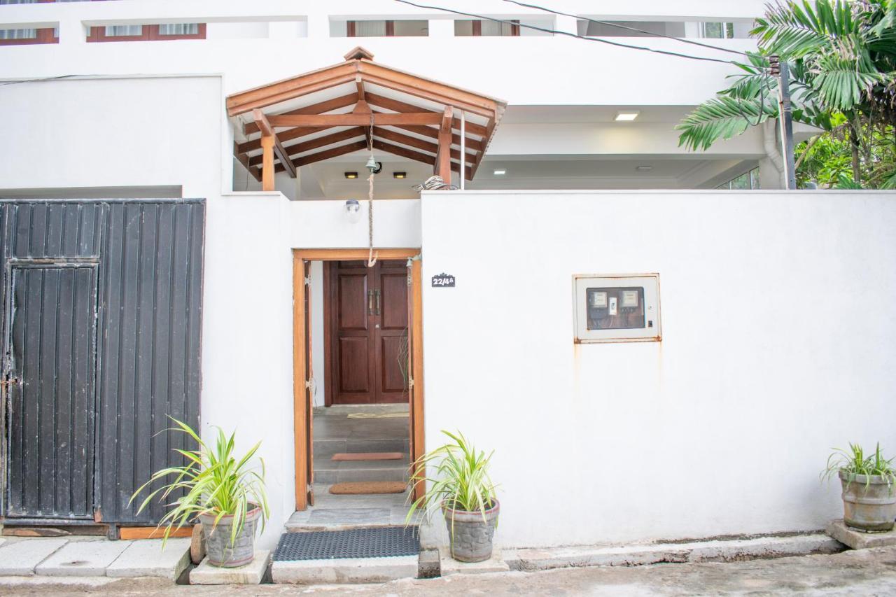 Lavinia Escapes Hotell Dehiwala-Mount Lavinia Eksteriør bilde