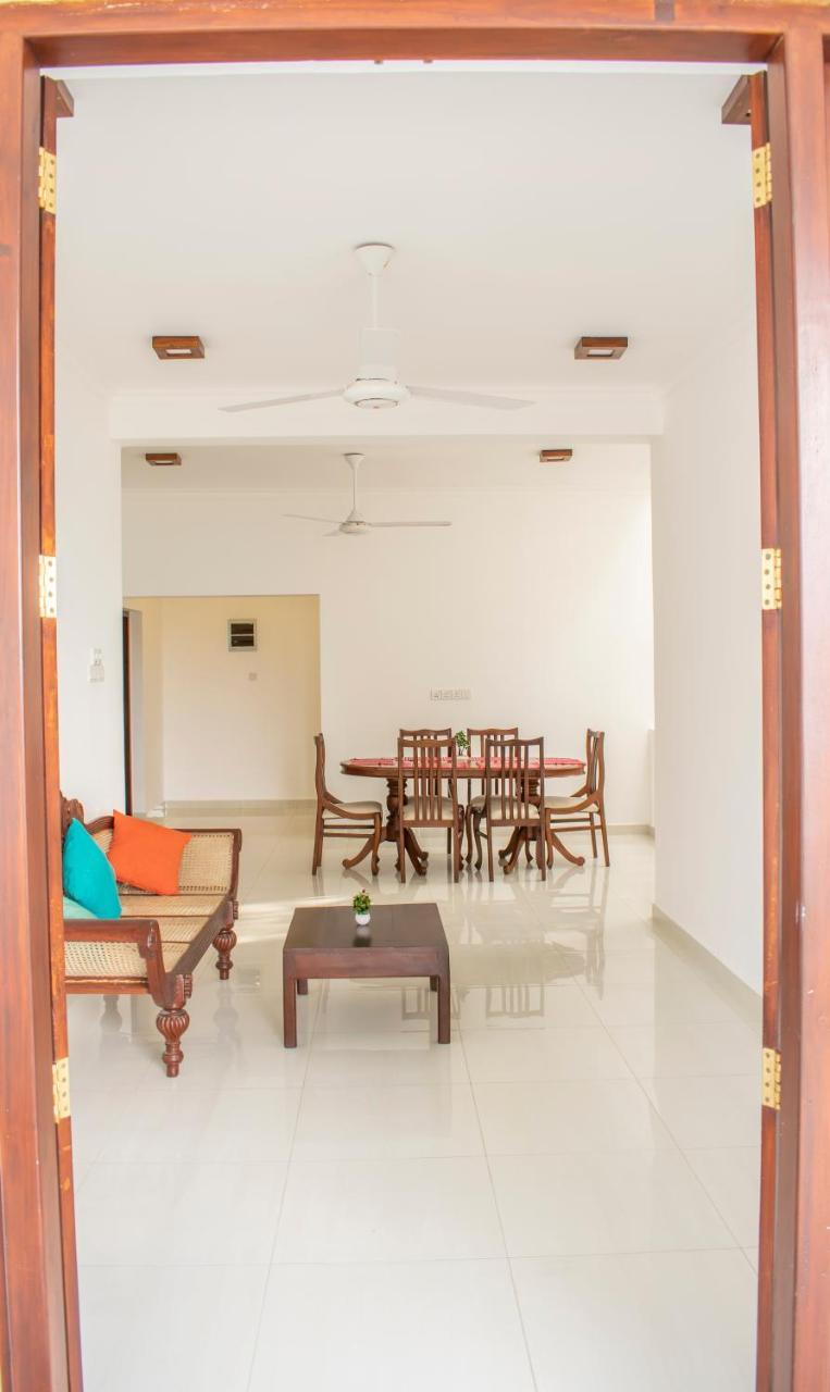 Lavinia Escapes Hotell Dehiwala-Mount Lavinia Eksteriør bilde