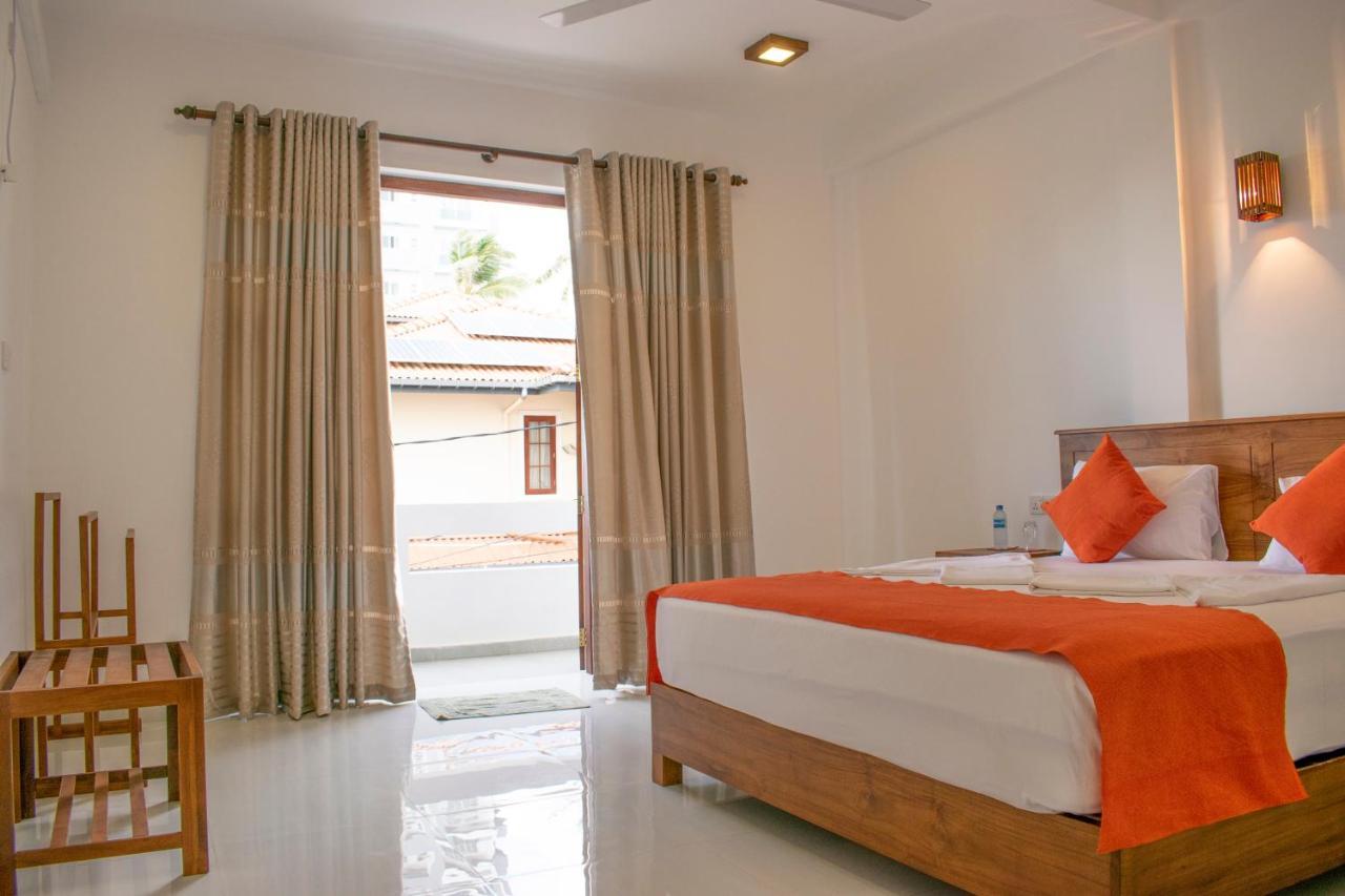 Lavinia Escapes Hotell Dehiwala-Mount Lavinia Eksteriør bilde